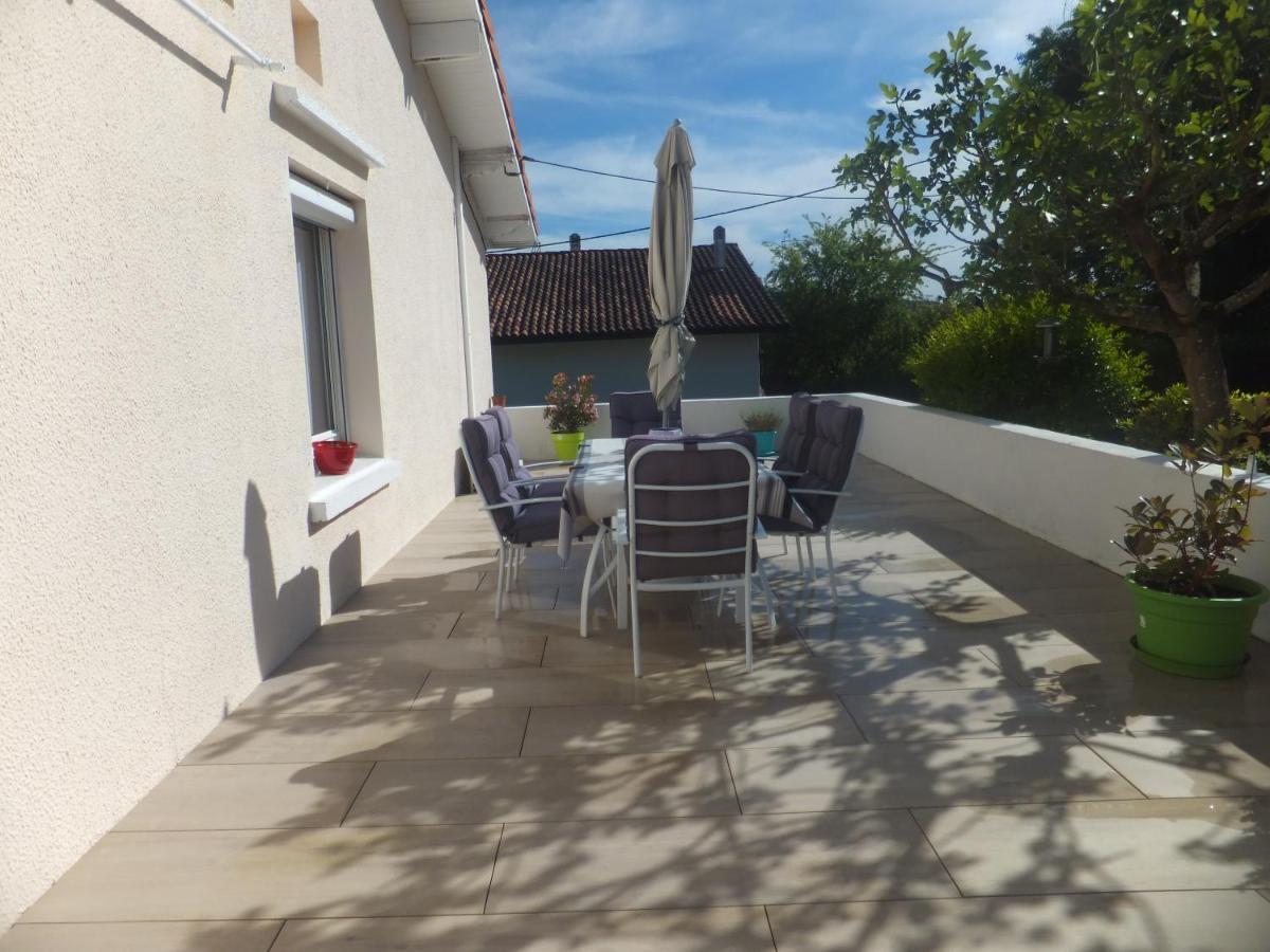 Bed and Breakfast Accueil Lafaye21 Orthez Exterior foto